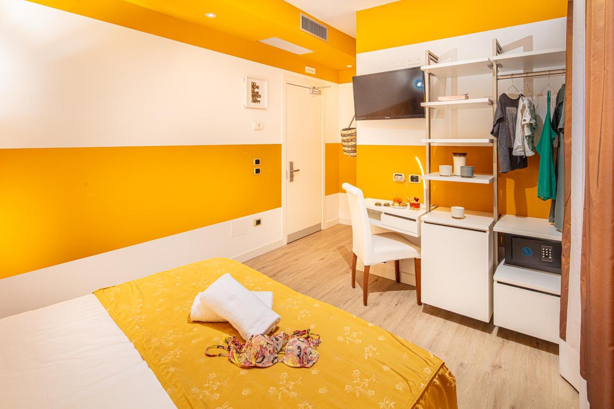 Hotel Karinzia Caorle Bagian luar foto