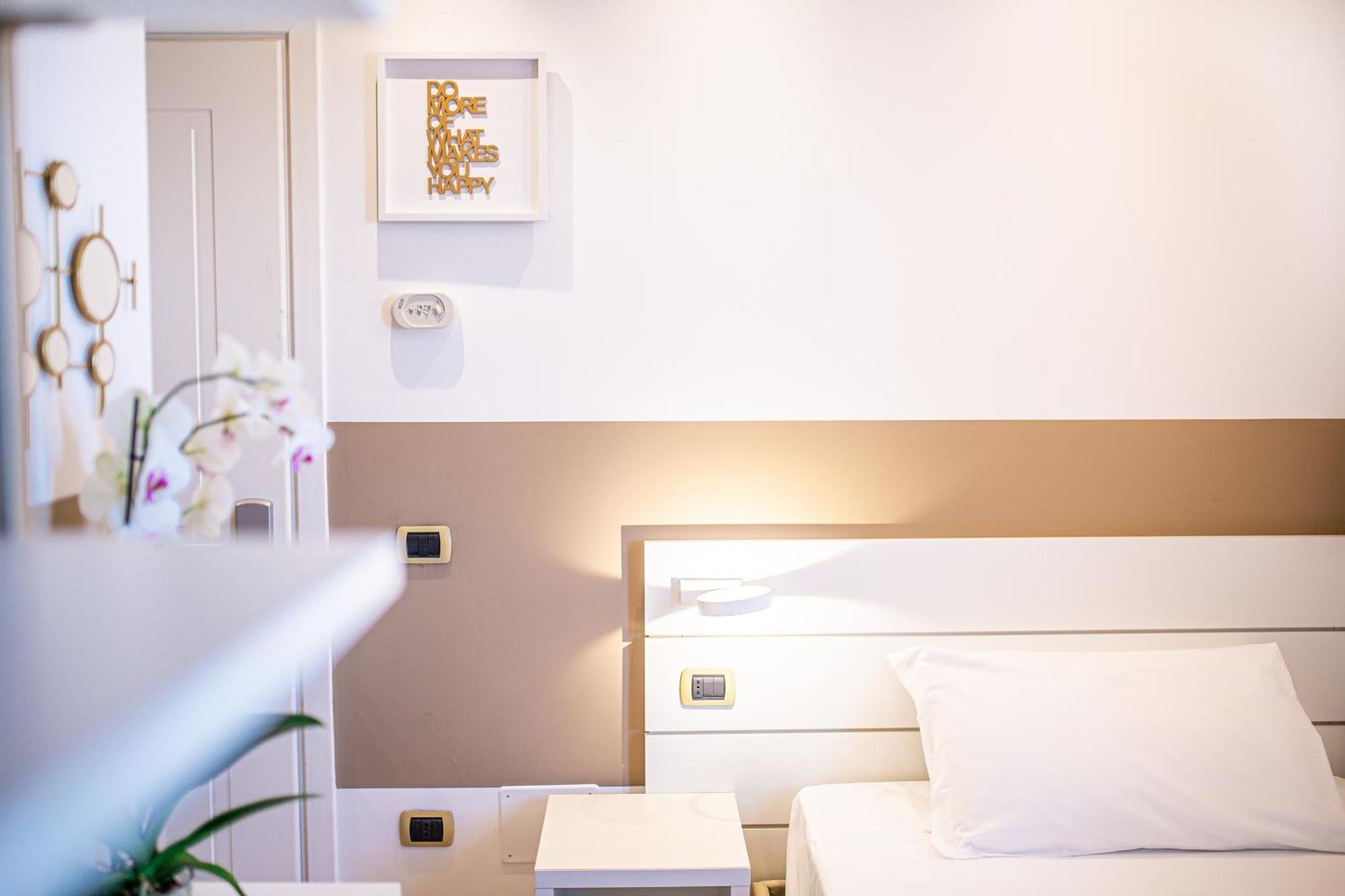 Hotel Karinzia Caorle Bagian luar foto